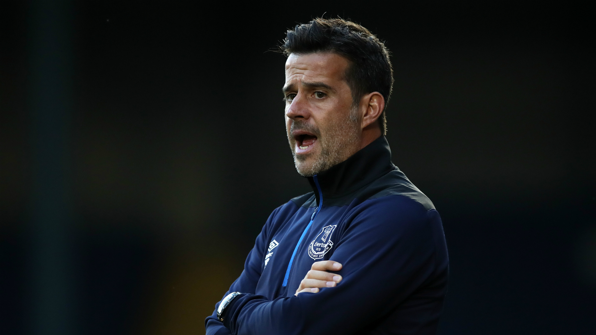 以及两队攻 以及两队攻